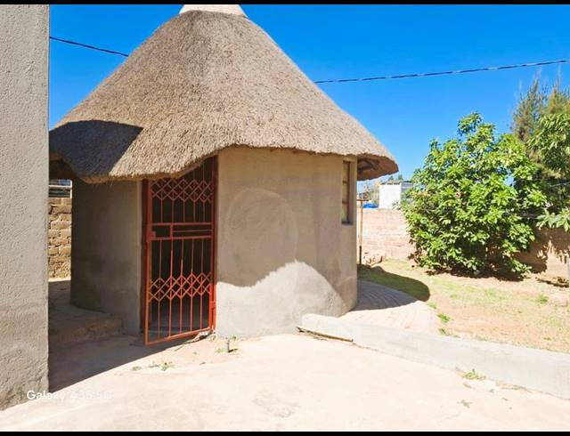 2 BEDROOM HOUSE FOR SALE IN MANKWENG